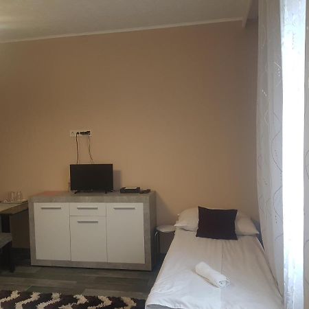 Napfeny Szallas Szeged Ngoại thất bức ảnh