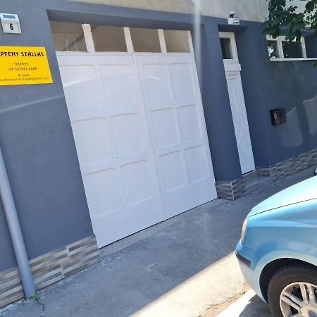 Napfeny Szallas Szeged Ngoại thất bức ảnh