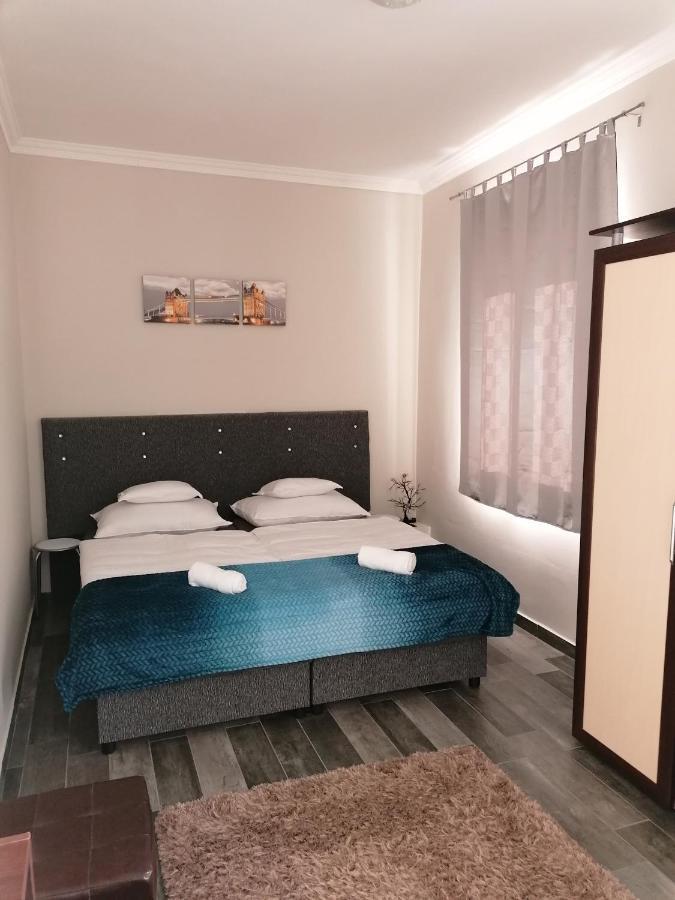 Napfeny Szallas Szeged Ngoại thất bức ảnh