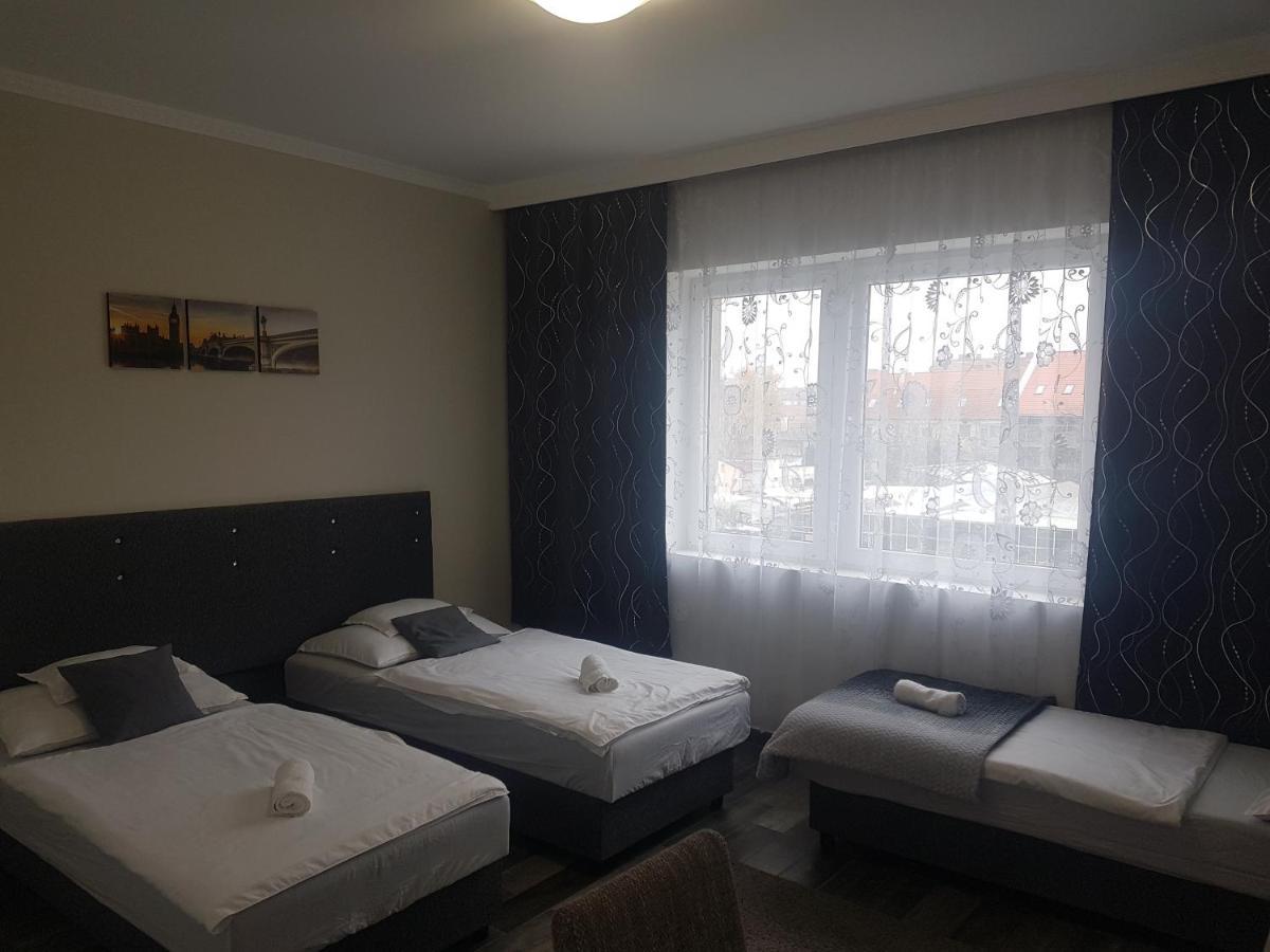 Napfeny Szallas Szeged Ngoại thất bức ảnh