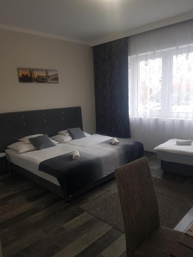 Napfeny Szallas Szeged Ngoại thất bức ảnh