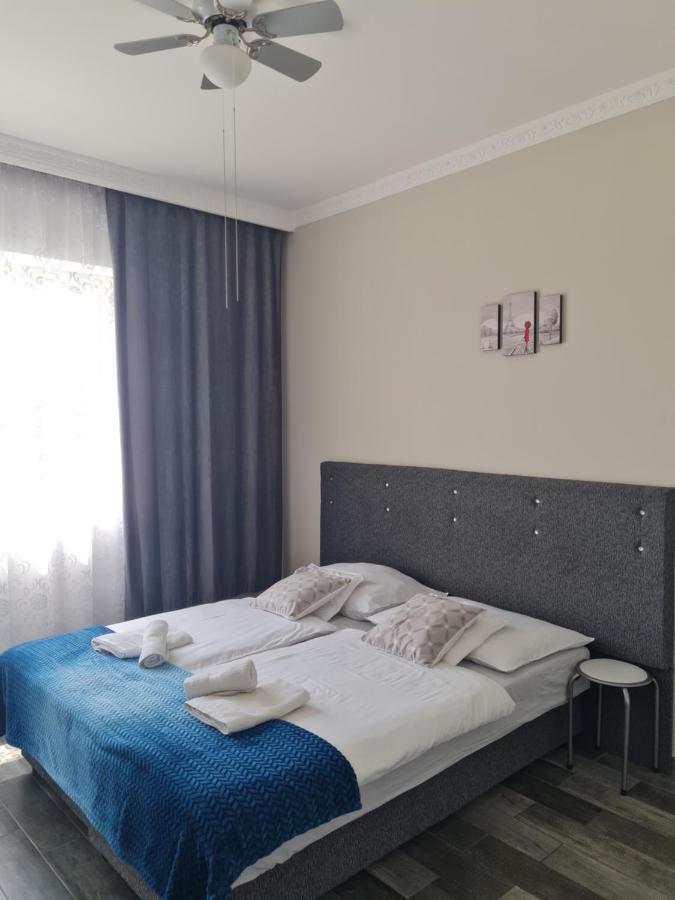 Napfeny Szallas Szeged Ngoại thất bức ảnh