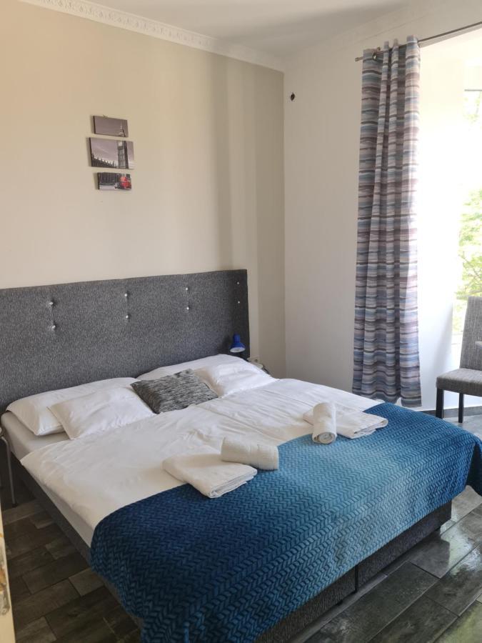 Napfeny Szallas Szeged Ngoại thất bức ảnh