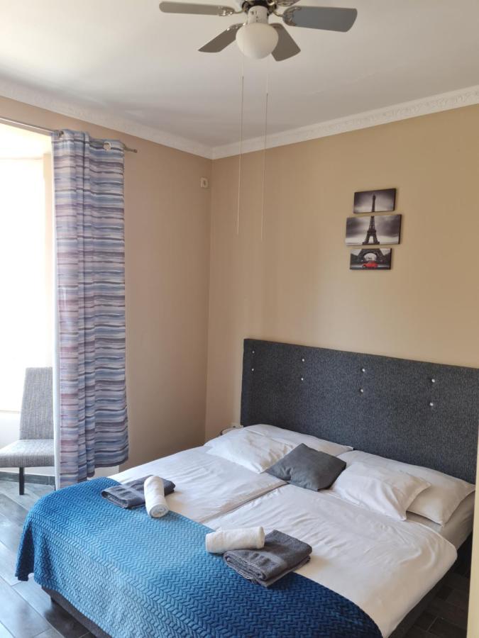 Napfeny Szallas Szeged Ngoại thất bức ảnh
